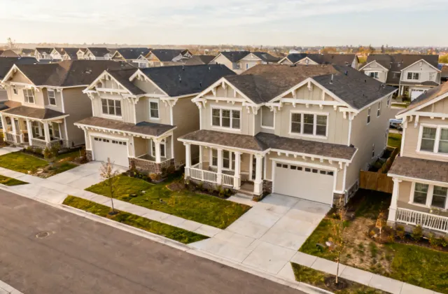 Production housing community with Fypon architectural millwork consistency